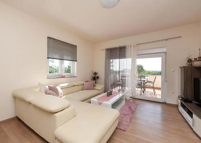 Delmonicos Zadarvillas *