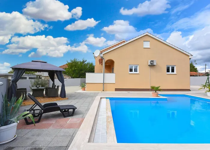 Vila Delmonicos Zadarvillas