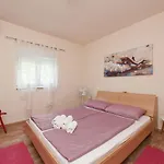 Delmonicos Zadarvillas