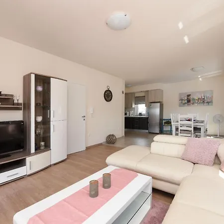 빌라 Delmonicos Zadarvillas Brisevo